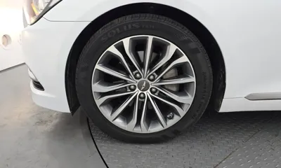 Hyundai Genesis 2016, 88071 км, за 8476.81 USD