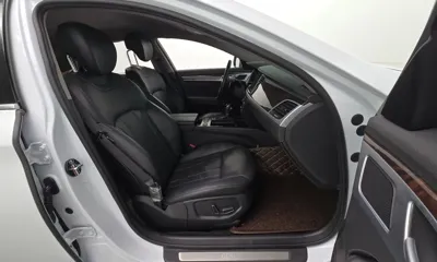 Hyundai Genesis 2016, 88071 км, за 8476.81 USD - фото 11