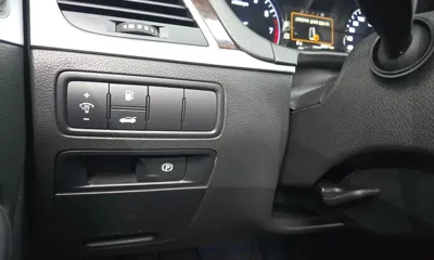 Hyundai Genesis 2016, 88071 км, за 8476.81 USD - фото 16