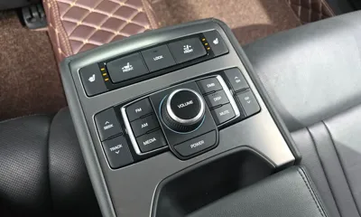 Hyundai Genesis 2016, 88071 км, за 8476.81 USD - фото 18