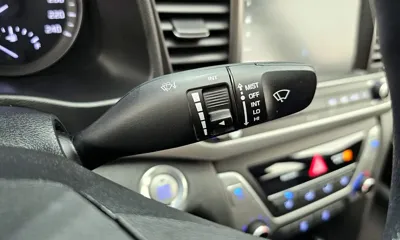 Hyundai Avante 2018, 79494 км, за 7090.82 USD - фото 19