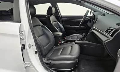 Hyundai Avante 2018, 79494 км, за 7090.82 USD - фото 26