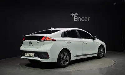 Hyundai Ioniq 2020, 83346 км, за 9311.71 USD