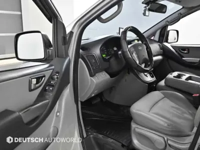 Hyundai Starex 2015, 180813 км, за 4426.82 USD - фото 11