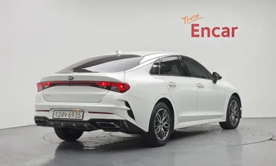 Kia K5 2020, 115663 км, за 9518.18 USD