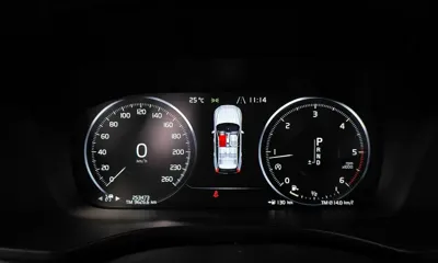 Volvo XC60 2019, 253473 км, за 11093.61 USD - фото 8