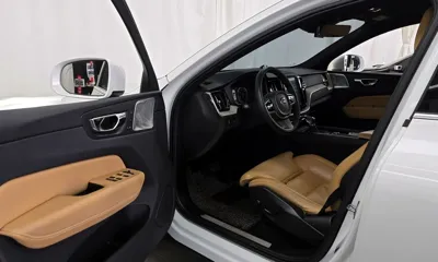 Volvo XC60 2019, 253473 км, за 11093.61 USD - фото 10
