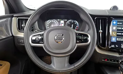 Volvo XC60 2019, 253473 км, за 11093.61 USD - фото 13