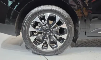 Kia Canival 2023, 4804 км, за 20781.77 USD - фото 21