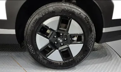Hyundai Santafe 2024, 35018 км, за 22427.35 USD