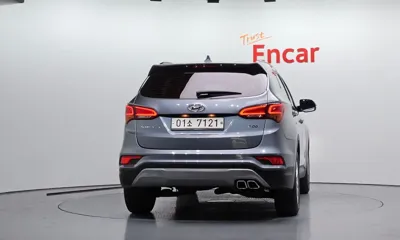 Hyundai Santafe 2018, 87566 км, за 8208.47 USD