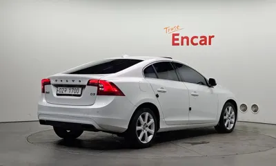 Volvo S60 2017, 97812 км, за 6186.1 USD