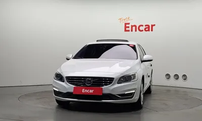 Volvo S60 2017, 97812 км, за 6186.1 USD