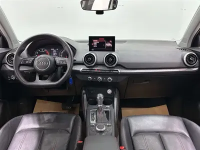 Audi Q2L 2023, 83600 км, за 15714.82 USD - фото 9