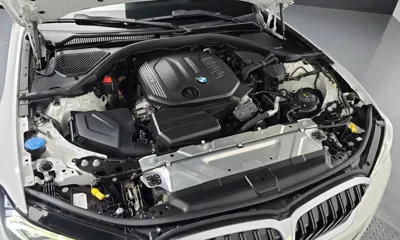 BMW 3-Series 2023, 121543 км, за 19437.03 USD - фото 6