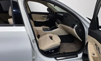 BMW 3-Series 2023, 121543 км, за 19437.03 USD - фото 26