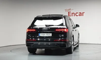 Audi Q7 2022, 70883 км, за 40065.17 USD