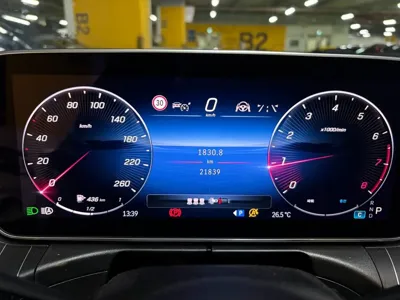 Mercedes-Benz C-Class 2024, 21839 км, за 26567.68 USD - фото 8