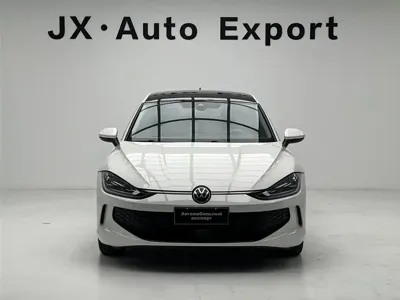 Volkswagen Lamando 2023, 35000 км, за 15759.32 USD