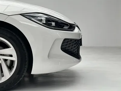 Volkswagen Lamando 2023, 35000 км, за 15759.32 USD