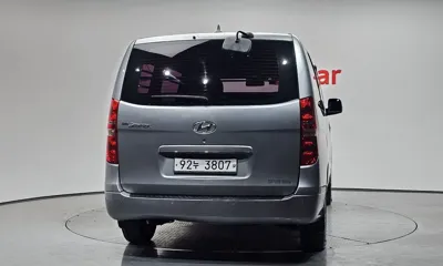 Hyundai Starex 2015, 149650 км, за 4437.08 USD