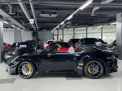 Porsche 911 2023, 25500 км, за 183142.97 USD