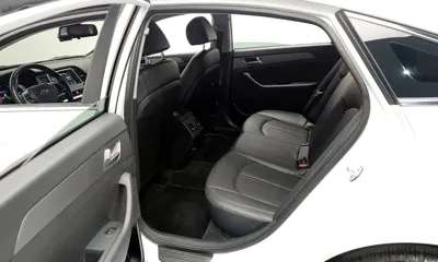 Hyundai Sonata 2019, 48482 км, за 8725.66 USD - фото 11