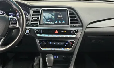Hyundai Sonata 2019, 48482 км, за 8725.66 USD - фото 20
