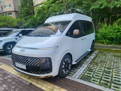 Hyundai Staria · 2025 год