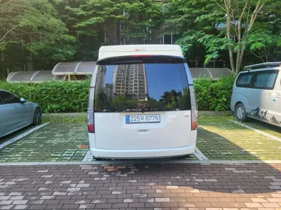 Hyundai Staria 2025, 9267 км, за 41026.65 USD