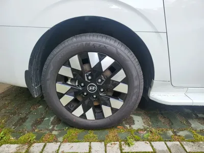 Hyundai Staria 2025, 9267 км, за 41026.65 USD - фото 6