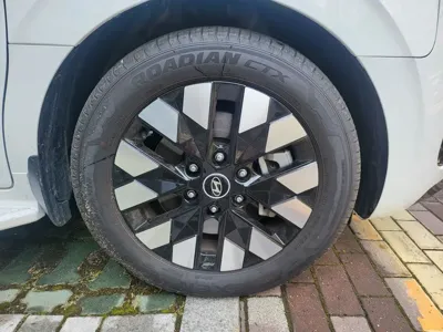 Hyundai Staria 2025, 9267 км, за 41026.65 USD - фото 7