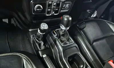 Jeep Wrangler 2023, 78097 км, за 31529.15 USD - фото 9