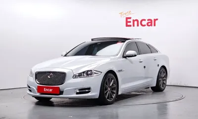 Jaguar XJ · 2015 год
