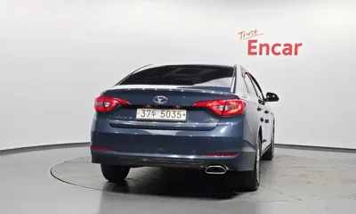 Hyundai Sonata 2015, 146046 км, за 3931.99 USD
