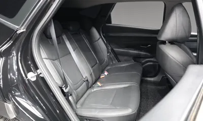 Hyundai Tucson 2022, 38215 км, за 15938.08 USD - фото 12