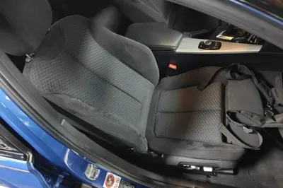 BMW 3 Series 2017, 87899 км, за 12802 USD - фото 19