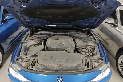BMW 3 Series 2017, 87899 км, за 12802 USD - фото 24