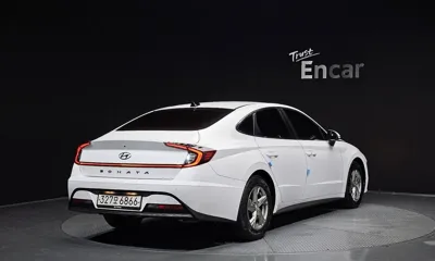 Hyundai Sonata 2022, 109210 км, за 10241.16 USD