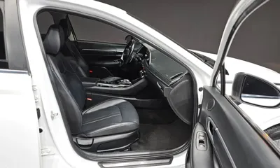 Hyundai Sonata 2022, 109210 км, за 10241.16 USD - фото 12
