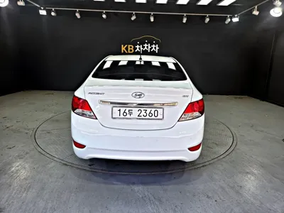 Hyundai Accent 2011, 159254 км, за 2214.98 USD
