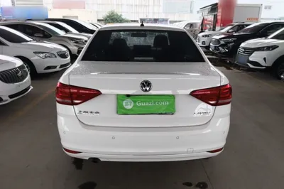 Volkswagen Lavida 2015, 71200 км, за 5397 USD