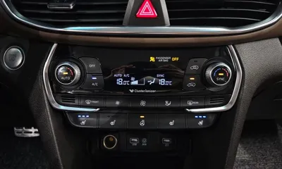 Hyundai Santafe 2019, 90861 км, за 13326.39 USD - фото 17