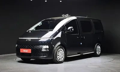 Hyundai Staria · 2023 год