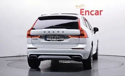 Volvo XC60 2021, 40046 км, за 23744.49 USD