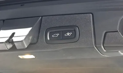 Volvo XC60 2021, 40046 км, за 23744.49 USD - фото 29