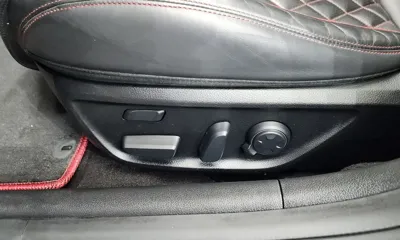 Genesis G70 2020, 44684 км, за 18708.15 USD - фото 31