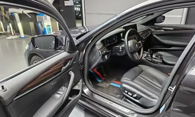 BMW 5-Series 2021, 27275 км, за 23318.44 USD - фото 10