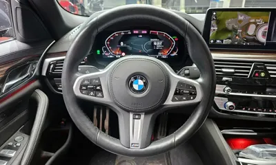 BMW 5-Series 2021, 27275 км, за 23318.44 USD - фото 13