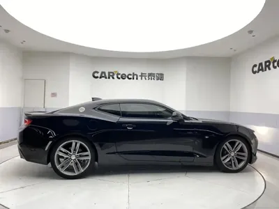Chevrolet Camaro 2017, 64000 км, за 20570.53 USD